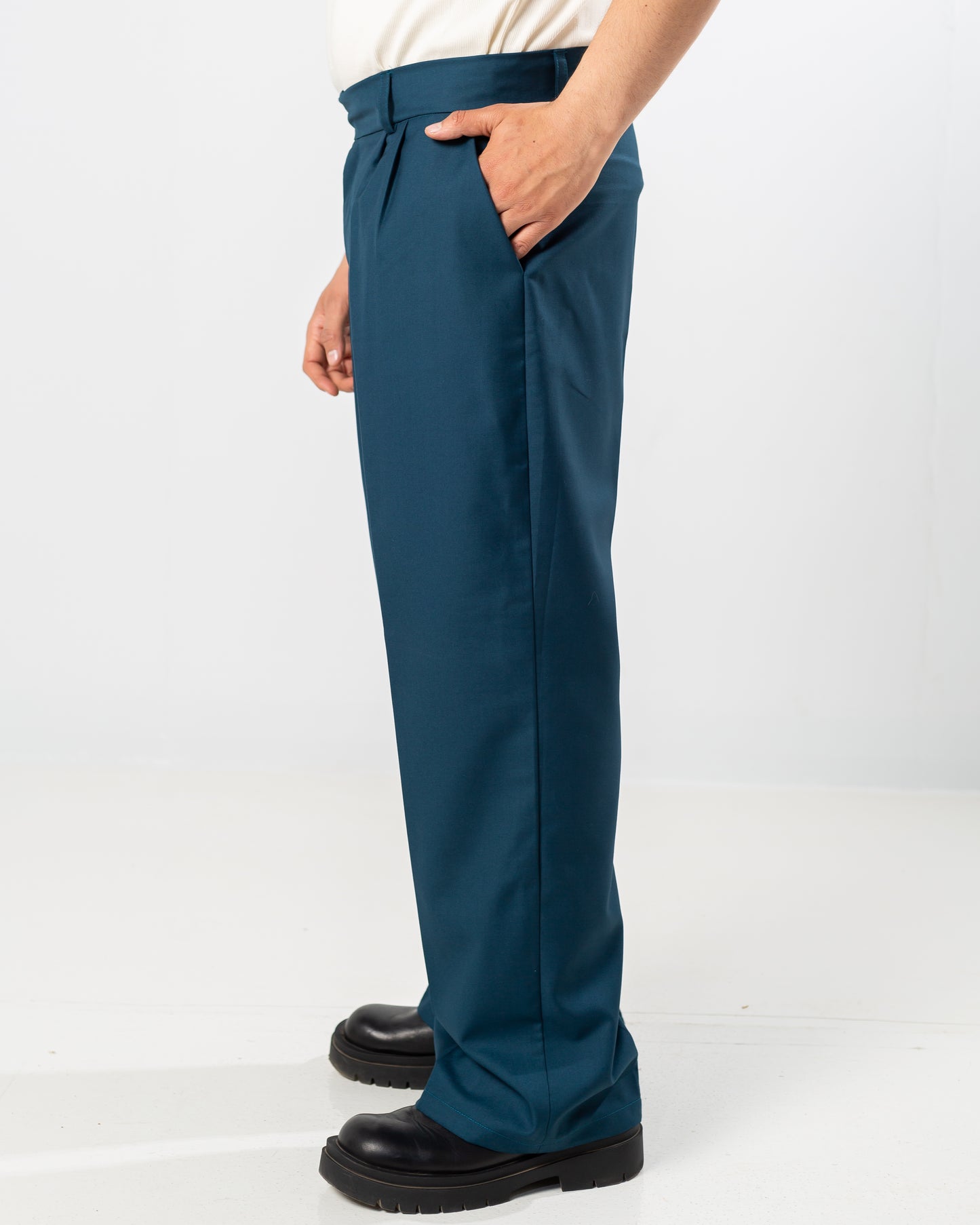 PLEATED PANTS
