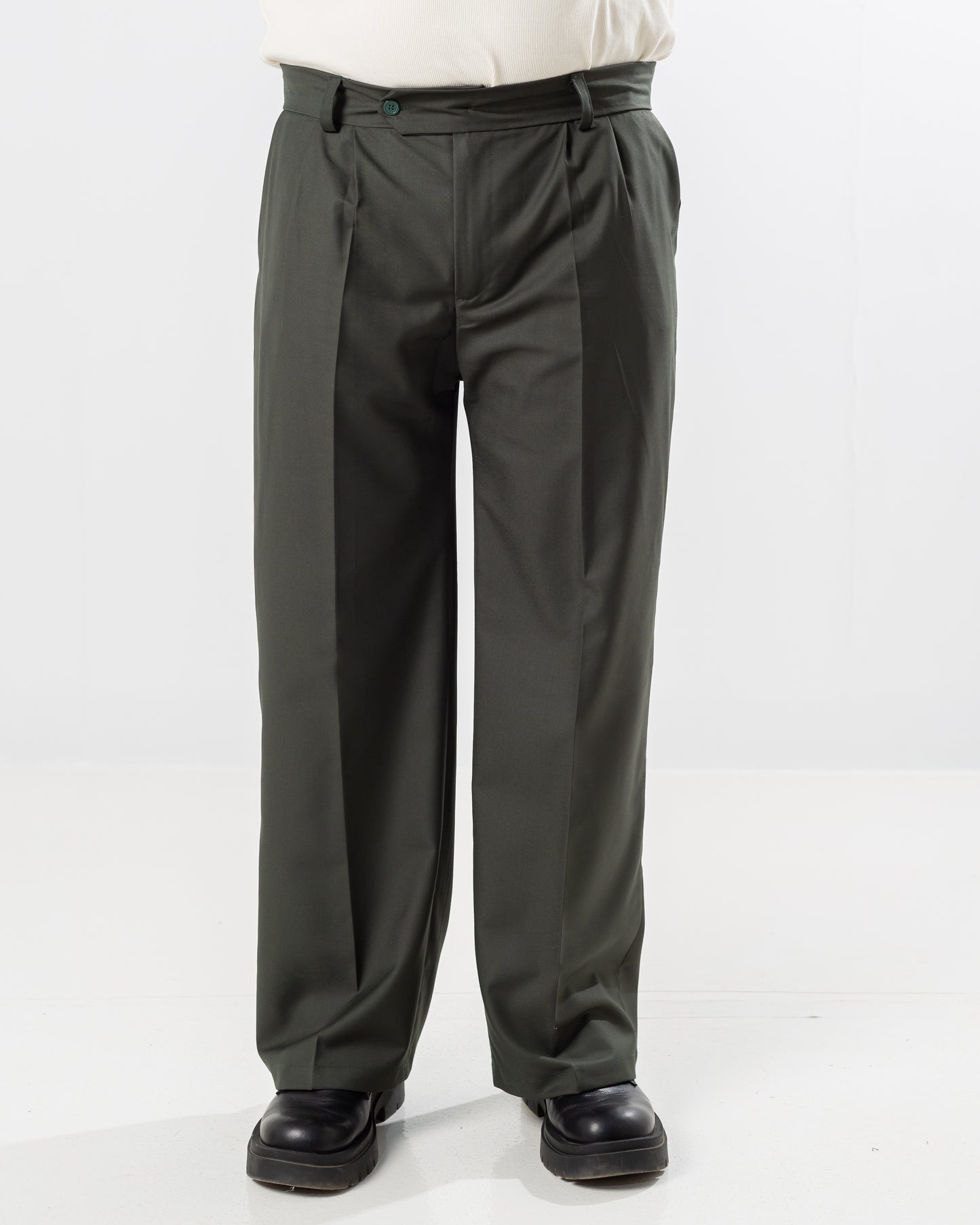 PLEATED PANTS DARK GREEN (ALL SEASONS)