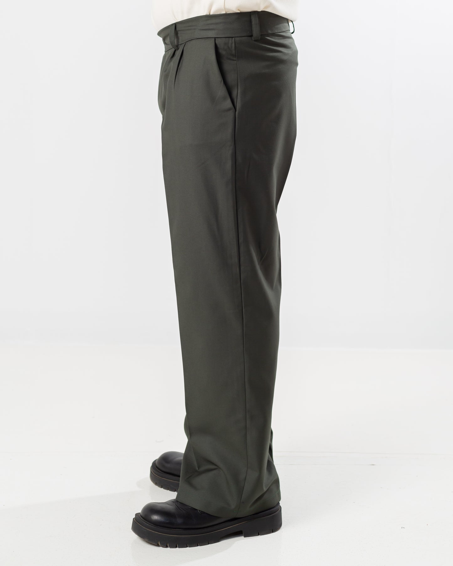 PLEATED PANTS DARK GREEN (ALL SEASONS)