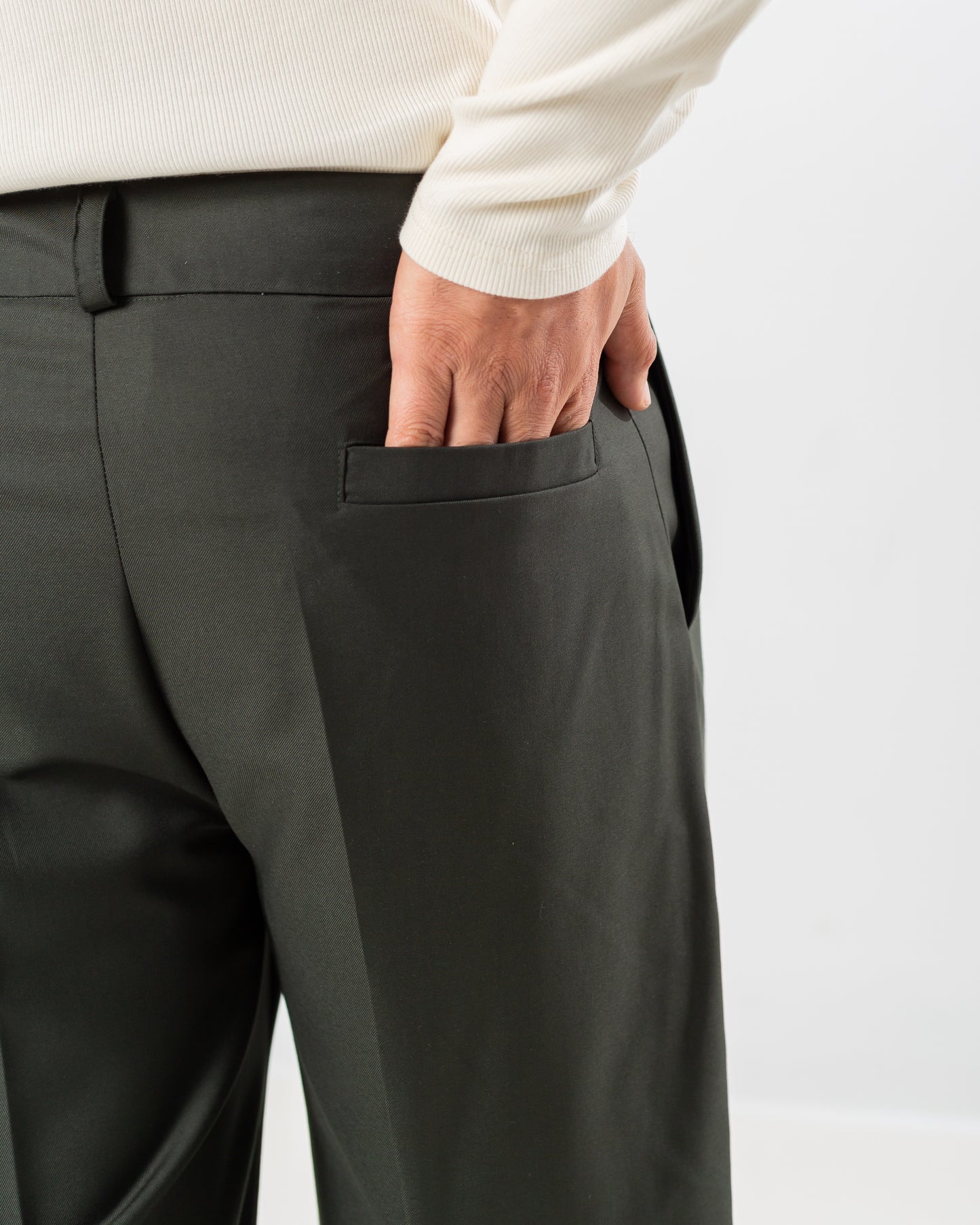 PLEATED PANTS DARK GREEN (ALL SEASONS)